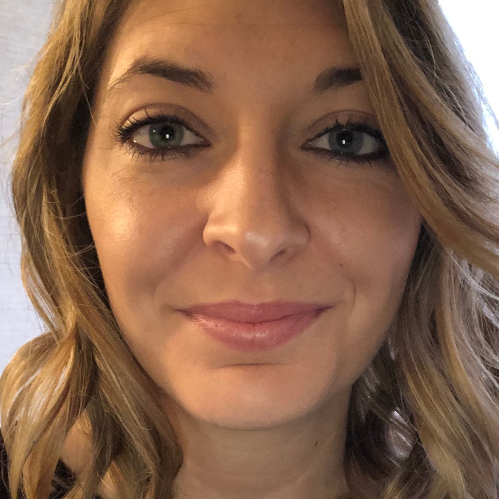 Meet your Posher, Holly